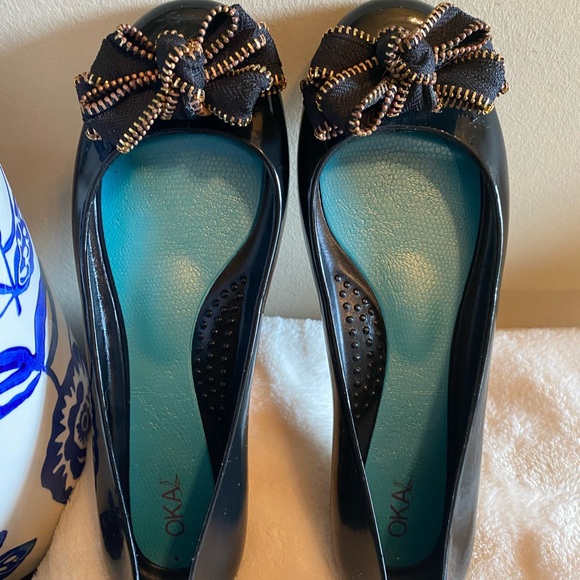 OKA.B Women's Black Ballet Flats with Bow Detail - Picture 2 of 5